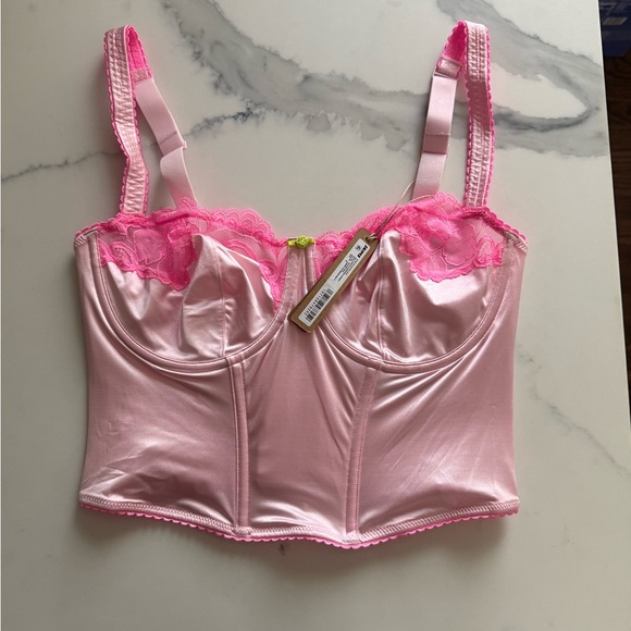 SKIMS X LANA DEL REY CORSET - Picture 3 of 5